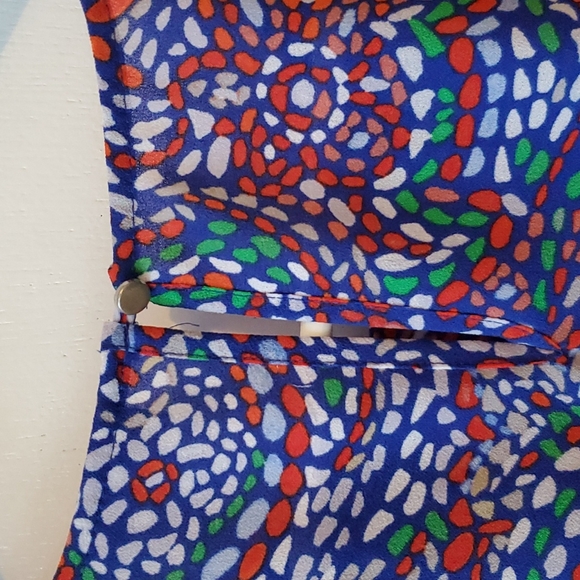 Patterned Dot Colorful Top - Picture 6 of 7